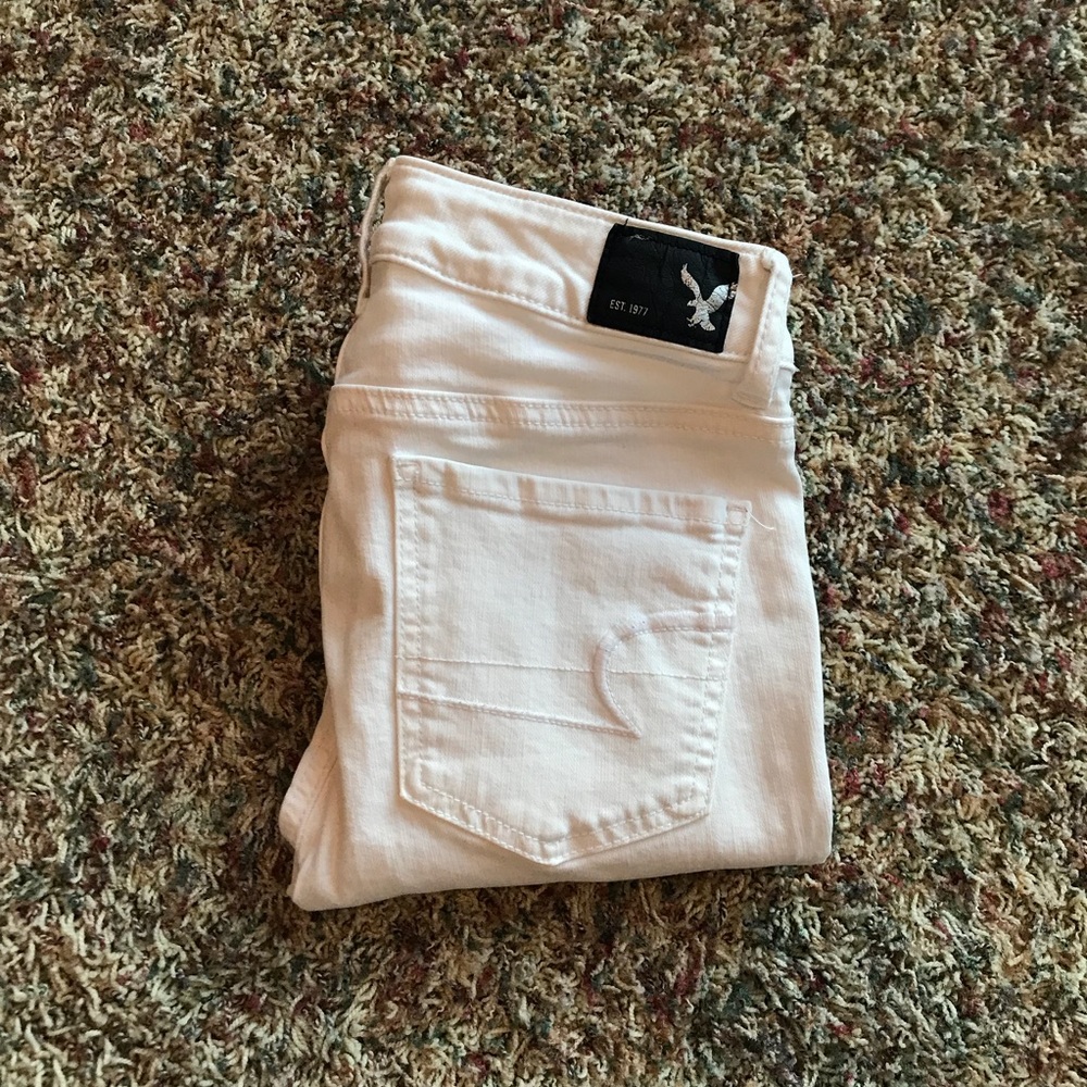AEO White Jeans